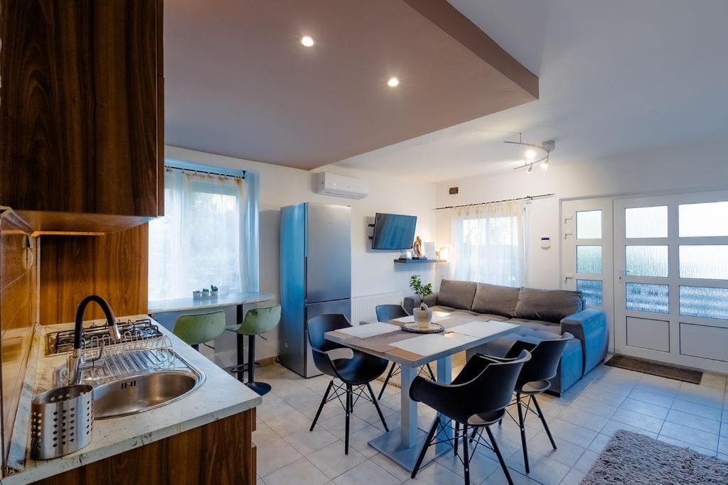 Fatima Apartman Siófok Buitenkant foto