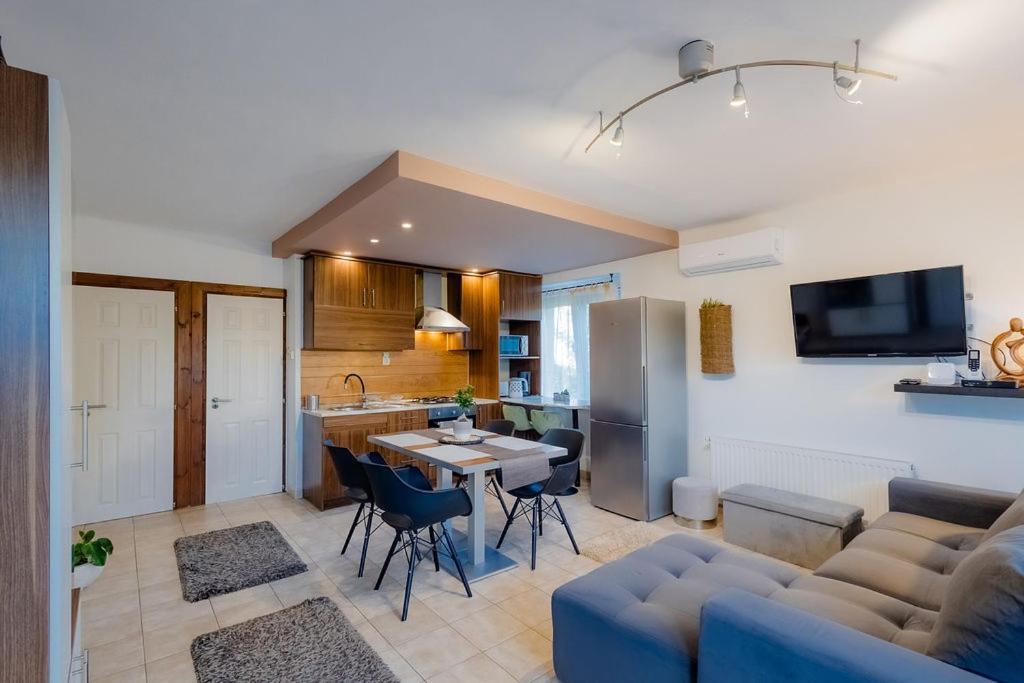 Fatima Apartman Siófok Buitenkant foto